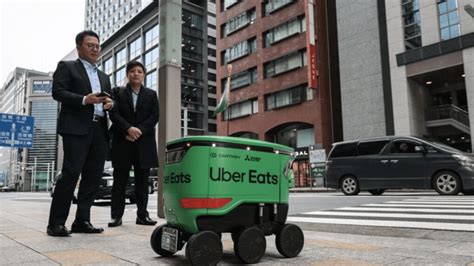 Uber Eats Inaugura Servicio De Reparto Con Robots En Tokio Japón Luz