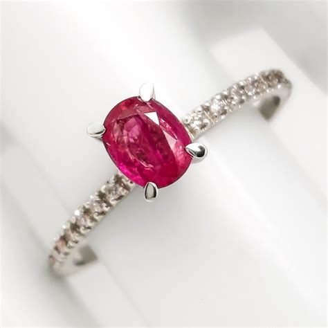 0 71ct Ruby and Pink Diamond Ring 14 kt Weißgold Ring Catawiki