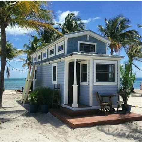 Key Biscayne Florida By Tiffany Tiny Home Tiny Beach House Modern