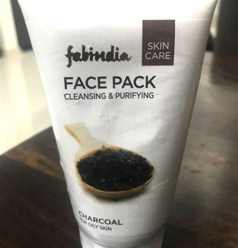 11 Best Charcoal Face Masks In India 2023 Fabbon