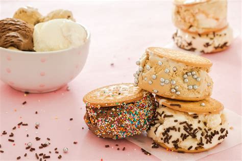 Entenmann S Turns Iconic Bakery Snacks Into Ice Cream Sandwiches Parade