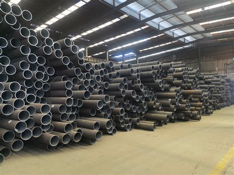 Prime Quality10 20 Q235b Sch40 Hot Rolled Carbon Steel Tube Pipe