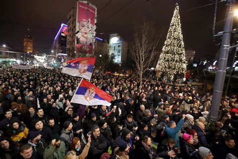 Nueva manifestación contra el presidente serbio en Belgrado