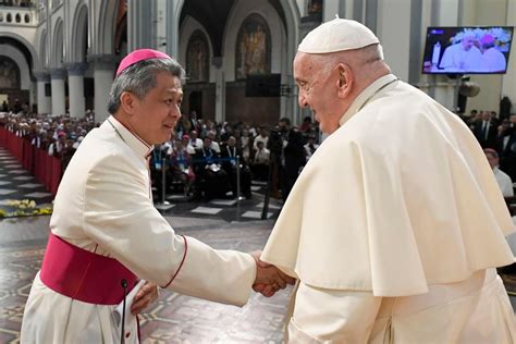 Pope Francis Invites Indonesias Catholics To Share Joy Of