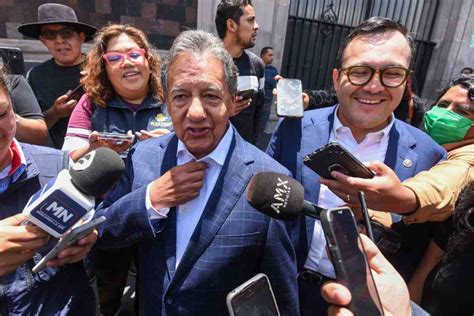 Higinio Martínez regresa al Senado y rechaza jefatura de gabinete en Edomex