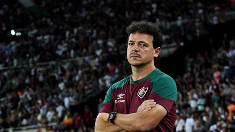 CBF anuncia Fernando Diniz como novo técnico da seleção masculina