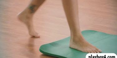 Yoga Lessons With Huge Boobs Khloe Terae TNAFlix Porn Videos