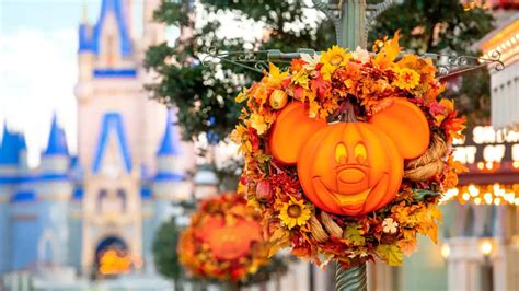 Mickey Mouse Halloween Wreath Now Available on Disney Store