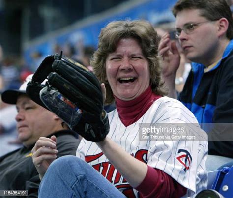 Helen Hanson Photos and Premium High Res Pictures - Getty Images