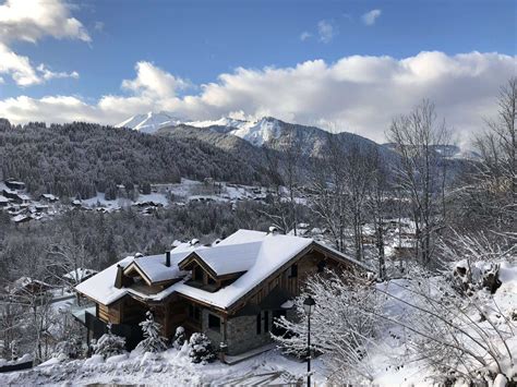 Our guide explains the fastest transfers at the summit train station 34