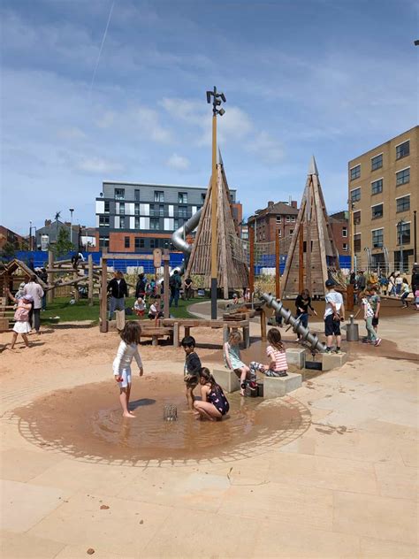 Best parks in Chineham UK for a weekend family outing 8