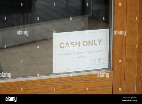 Sign At Shop Cash Only Stock Photo Alamy