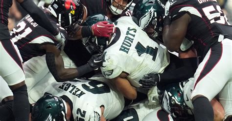 Report Nfl Competition Committee To Look Into Eagles Brotherly Shove