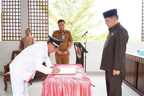 Pj Bupati Tulang Bawang Barat Lantik Dan Ambil Sumpah Jabatan Pejabat