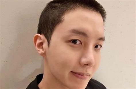 Bikin Melow J Hope BTS Unggah Foto Plontos Jelang Berangkat Wamil Pop