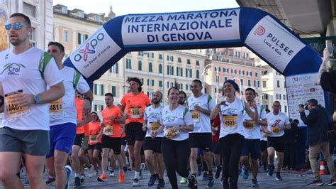 Al Via La Mezza Maratona Genova Percorso Di Km Aggiornamenti I