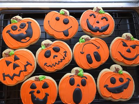 Decorated Halloween Pumpkin Cookies 2022 Get Halloween 2022 Update