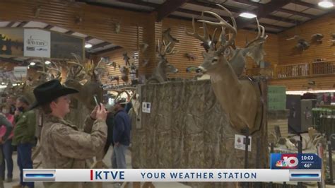 Simmons Sporting Goods Hosts The 32nd Annual Big Buck Contest More