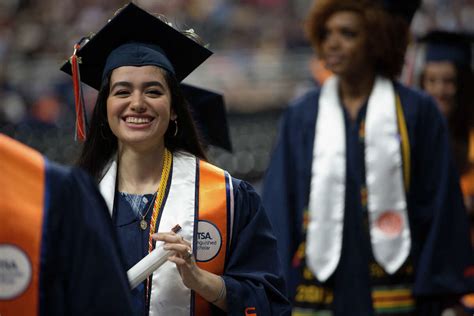 Utsa Graduation Times And Places Lauri Georgette