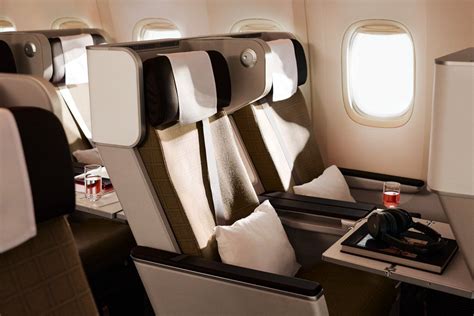 Swiss Completes Its Boeing 777 Premium Economy Seat Rollout