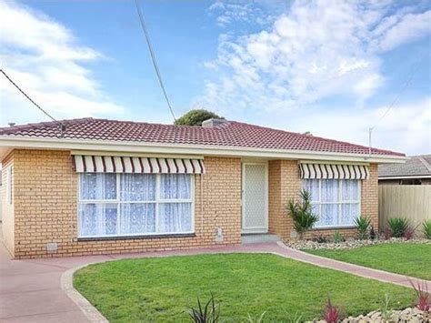 30 Bennett Street Melton South Vic 3338