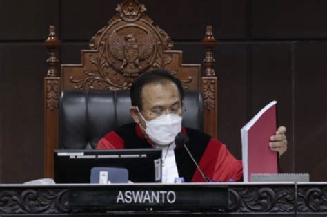 DPR Sebut Pencopotan Hakim MK Aswanto Sudah Sah