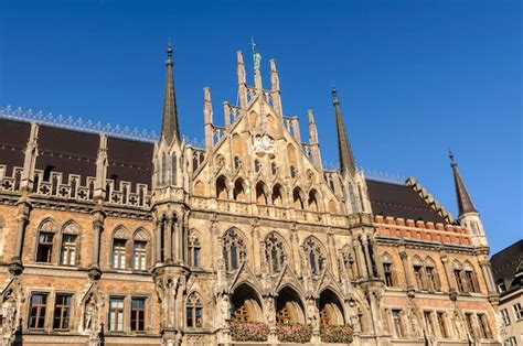 Munich Alemania Neue Rathaus El Nuevo Ayuntamiento En Marienplatz En El