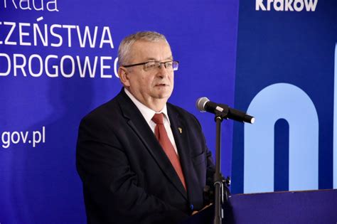 Autostrada 4 Kraków Tarnów będzie szersza Ale na trzeci pas trzeba