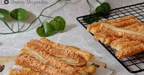 Resep Cheese Stick Puff Pastry Oleh Febry Caturia Cookpad