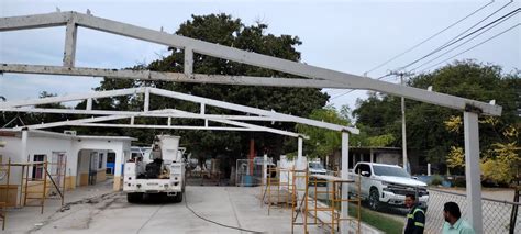 La Techumbre De La Escuela Primaria Agust N Melgar Del Poblado El