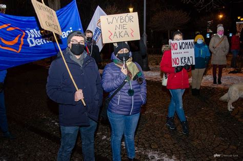 Protest Przeciwko Wyrokowi Tk W Wieliczce To Si Dopiero Rozkr Ca