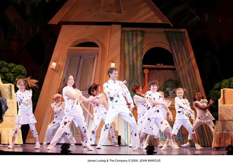 The 101 Dalmatians Musical Theatre Reviews