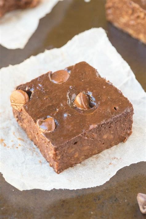 Healthy 2 Ingredient Flourless Brownies