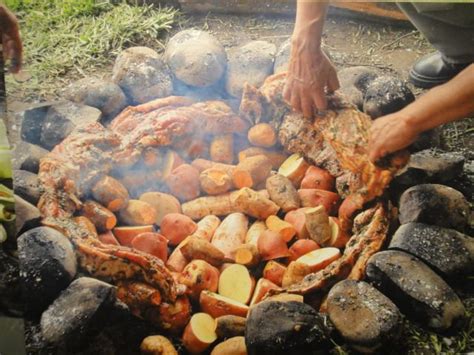 Eating Pachamanca In Huancayo Peru Peruvian Recipes Peruvian