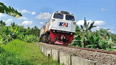 Kenapa Kereta Api Eksekutif Ditarik Lokomotif CC 206 Dan Kereta Ekonomi