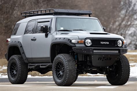 toyota  fj cruiser top  images