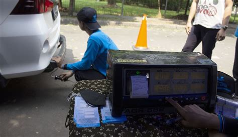 Siap Siap Kendaraan Tak Lulus Uji Emisi Bakal Kena Tarif Parkir