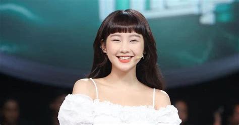 Hot Girl Ceri N I T C V M Selena K T Qu Nh N V N I Au