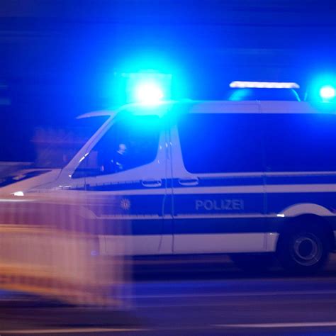 Bw Polizei An Halloween Krawalle Und Schl Gereien Swr Aktuell