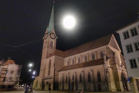 Kirche Fraumünster 蘇黎世聖母大教堂Fraumünster是蘇黎世的一座歸正會教堂創立於85 Flickr