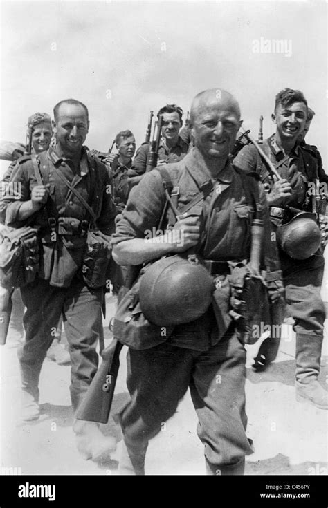 German Infantry Marching On The Eastern Front 1942 Stock Photo