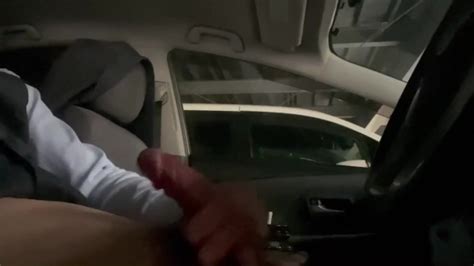 某駐車場で人が来るまで耐久オナニー Pornhub Gay