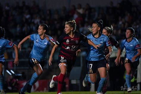 Gallery: Western Sydney Wanderers v Sydney FC - The Women's Game ...