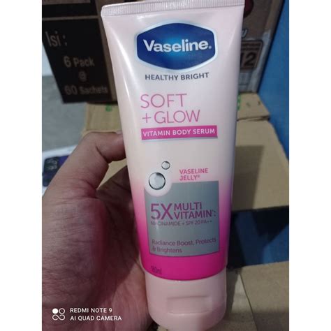 Jual VASELINE SOFT GLOW VITAMIN BODY SERUM 180ML Shopee Indonesia