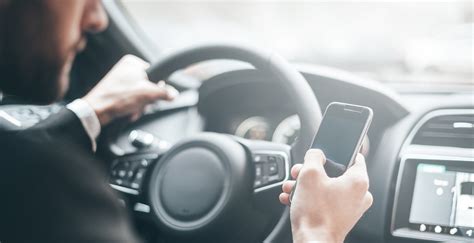 Using A Mobile Phone Whilst Driving The Law Motoring Solicitor