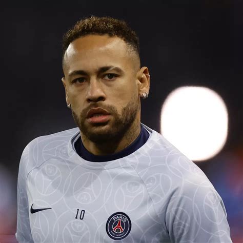 Neymar deverá deixar o PSG para jogar em gigante da Premier League