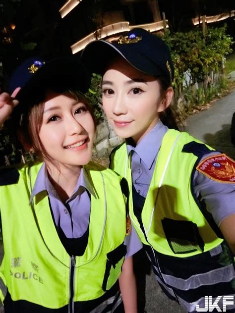 快衝了啦！超正「女警姐妹花」臨檢引line瘋傳！幸福的「臨檢畫面」讓網友都投降了 Peekme