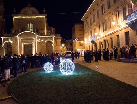 Luci Ed Eventi Il Natale Accende Il Centro