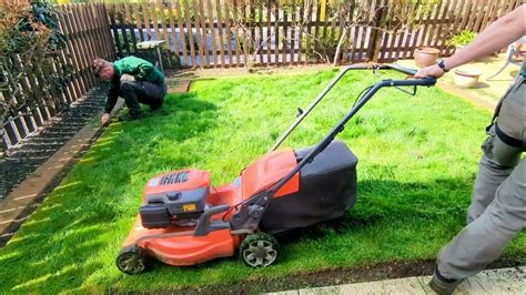 Cross Cut Method For Mowing Thick Long Or Wet Grass Youtube