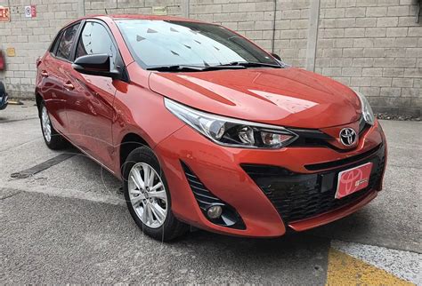 Toyota Yaris P L S Aut Usado Color Naranja Precio